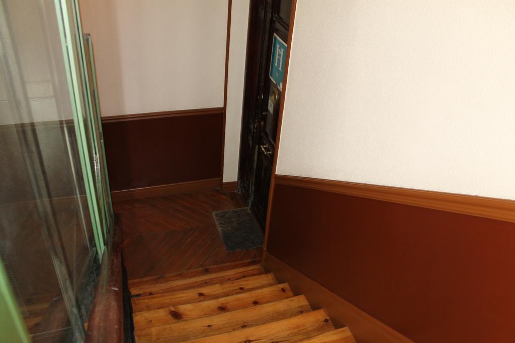 Hostal Graciela Μαδρίτη Εξωτερικό φωτογραφία