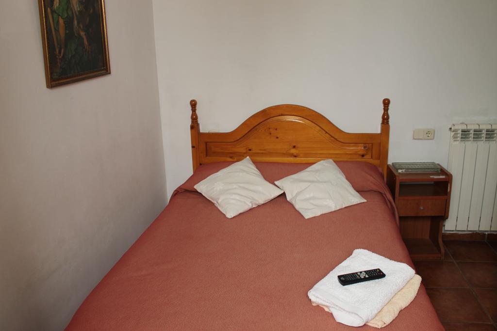 Hostal Graciela Μαδρίτη Δωμάτιο φωτογραφία