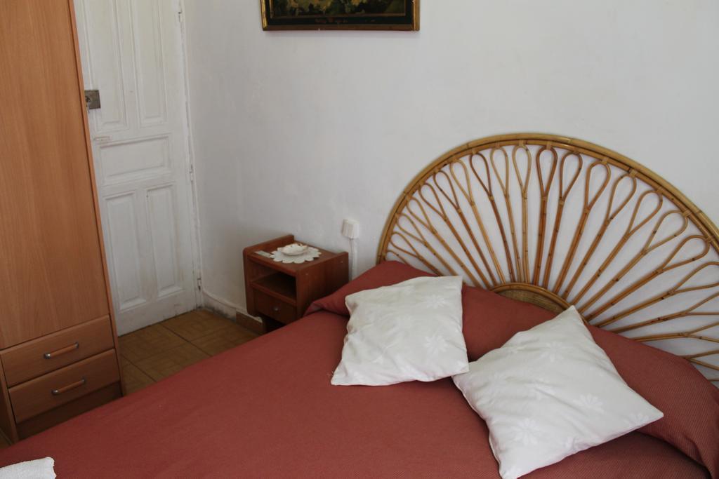 Hostal Graciela Μαδρίτη Εξωτερικό φωτογραφία