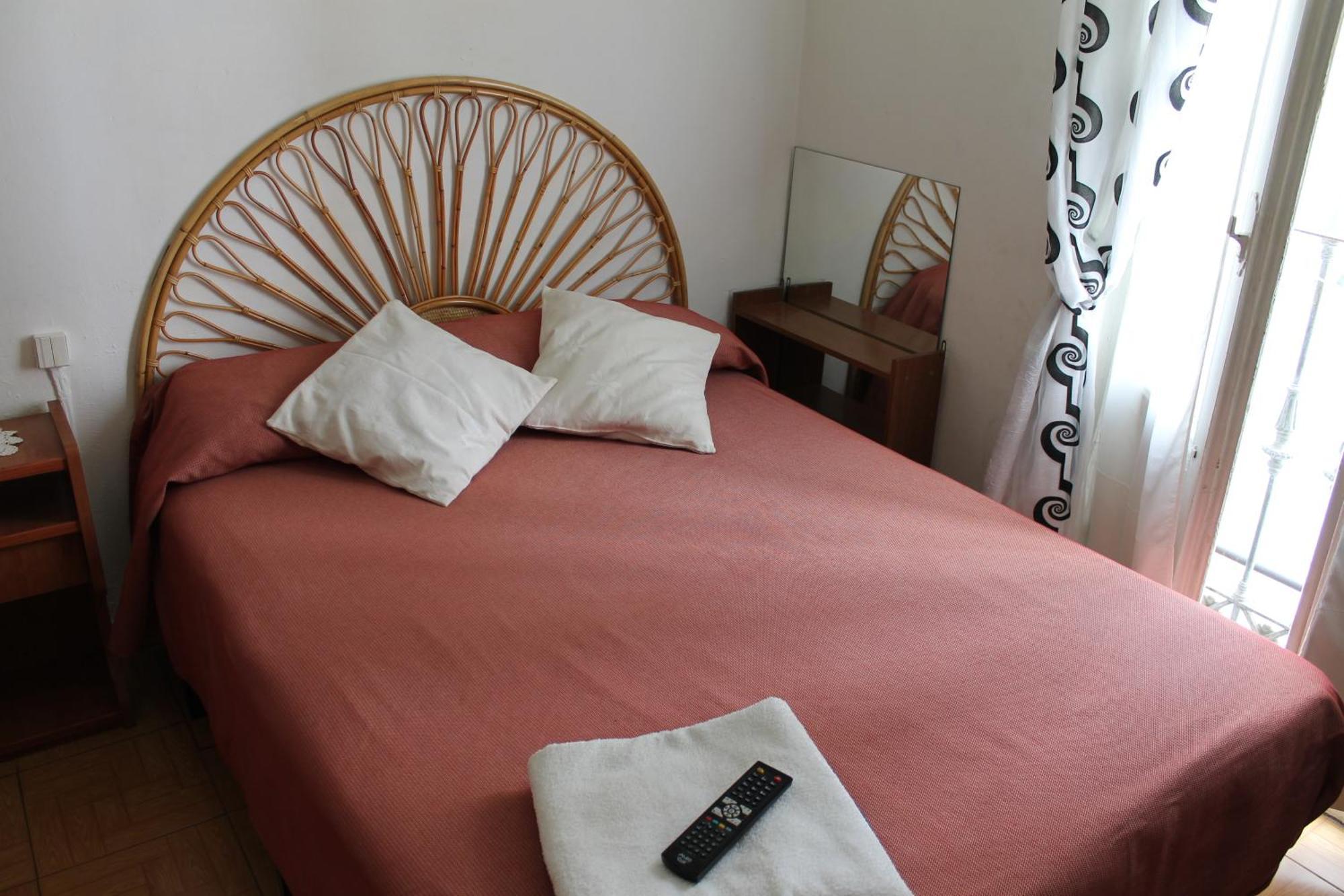 Hostal Graciela Μαδρίτη Εξωτερικό φωτογραφία