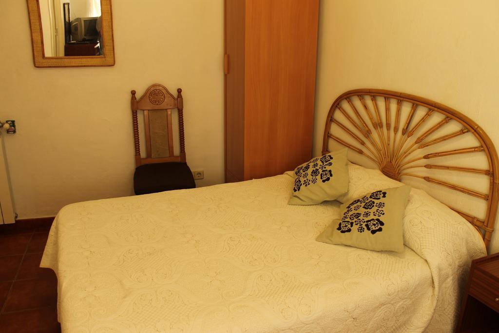 Hostal Graciela Μαδρίτη Δωμάτιο φωτογραφία