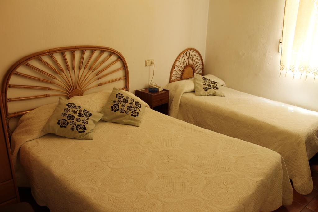 Hostal Graciela Μαδρίτη Δωμάτιο φωτογραφία